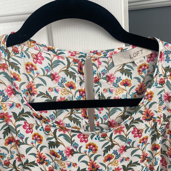 Loft Top - Picture 2 of 3